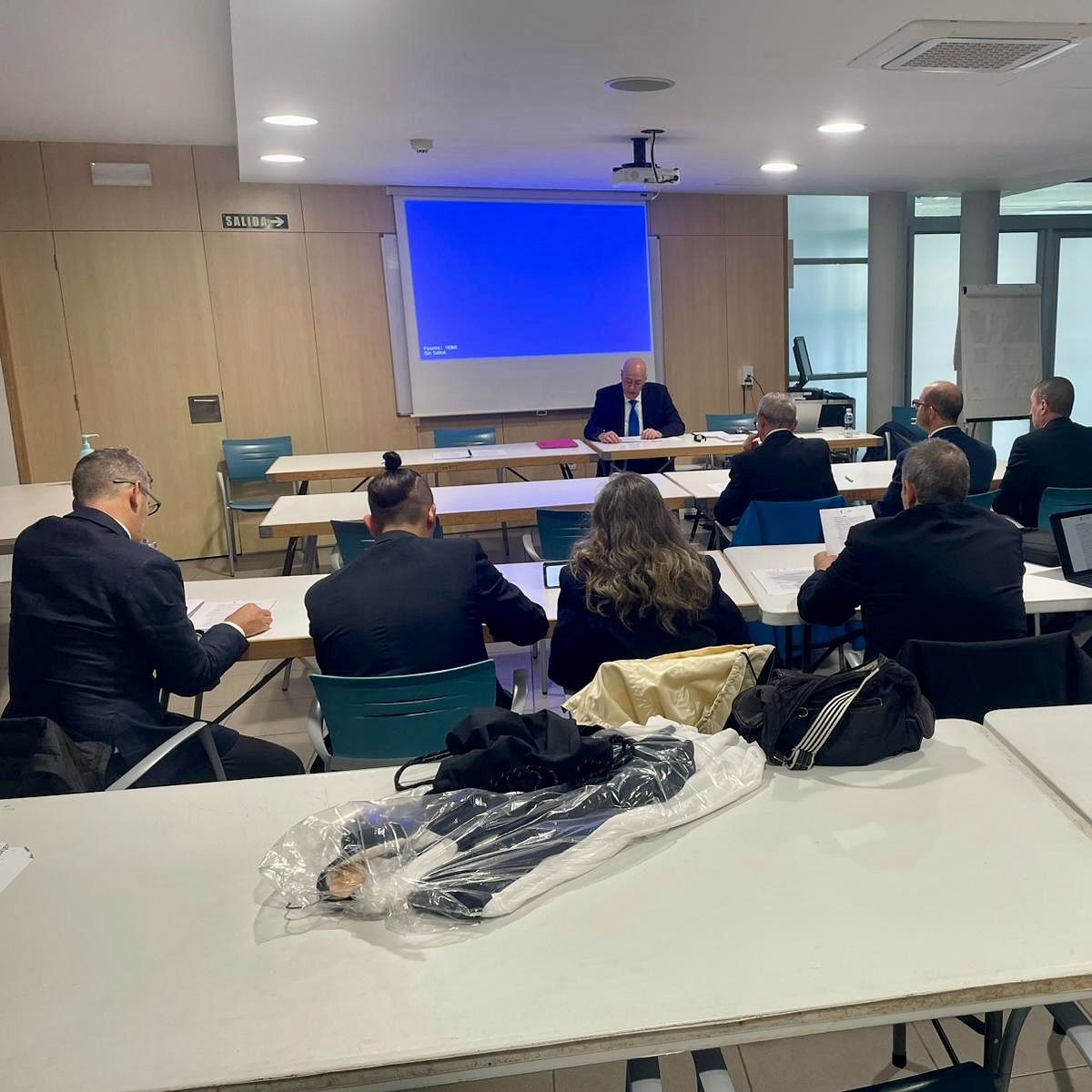 Curso de Actualización y Titulación del Tribunal Nacional de Grado de la FNK